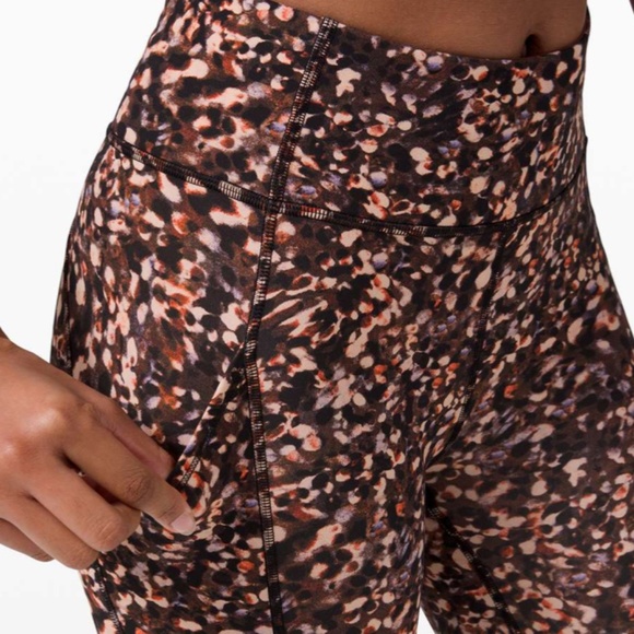 Lululemon Invigorate Leggings - Size 10 - Picture 4 of 7